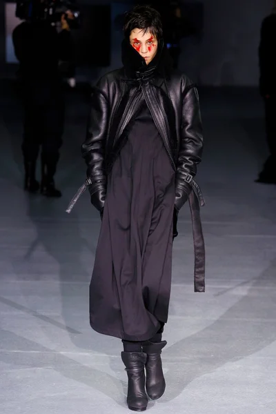 Look 30